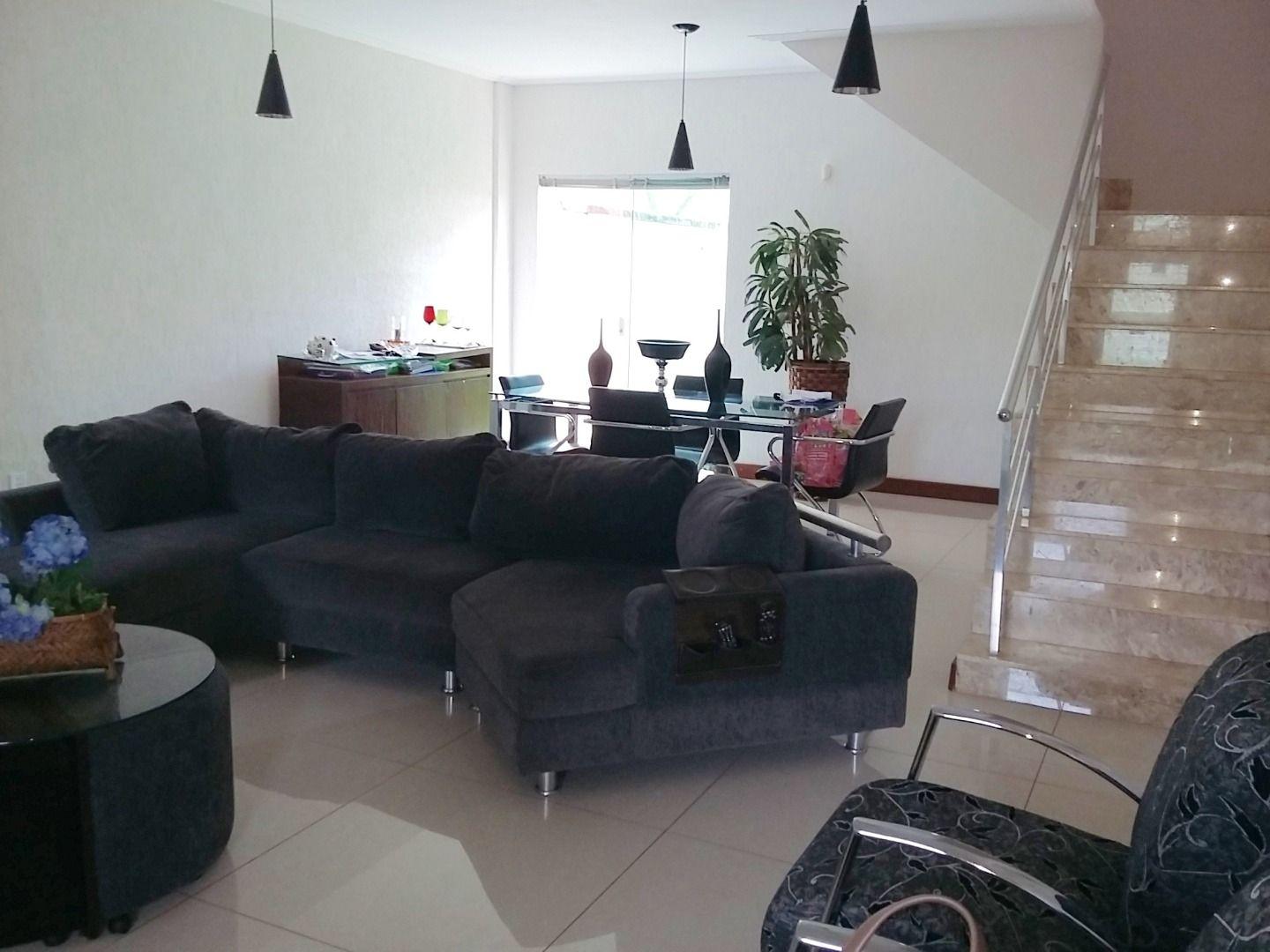 Casa de 4 quartos, 245m² no bairro São Pedro, em Juiz de Fora | Eu Corretor