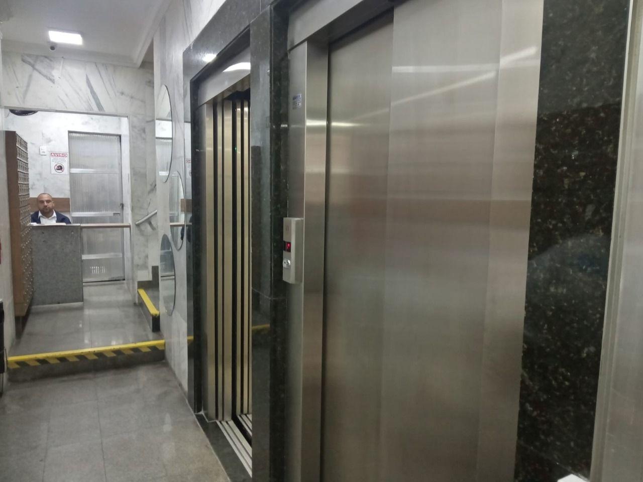 Sala Comercial de 33m² no bairro Centro, em Juiz de Fora | Eu Corretor