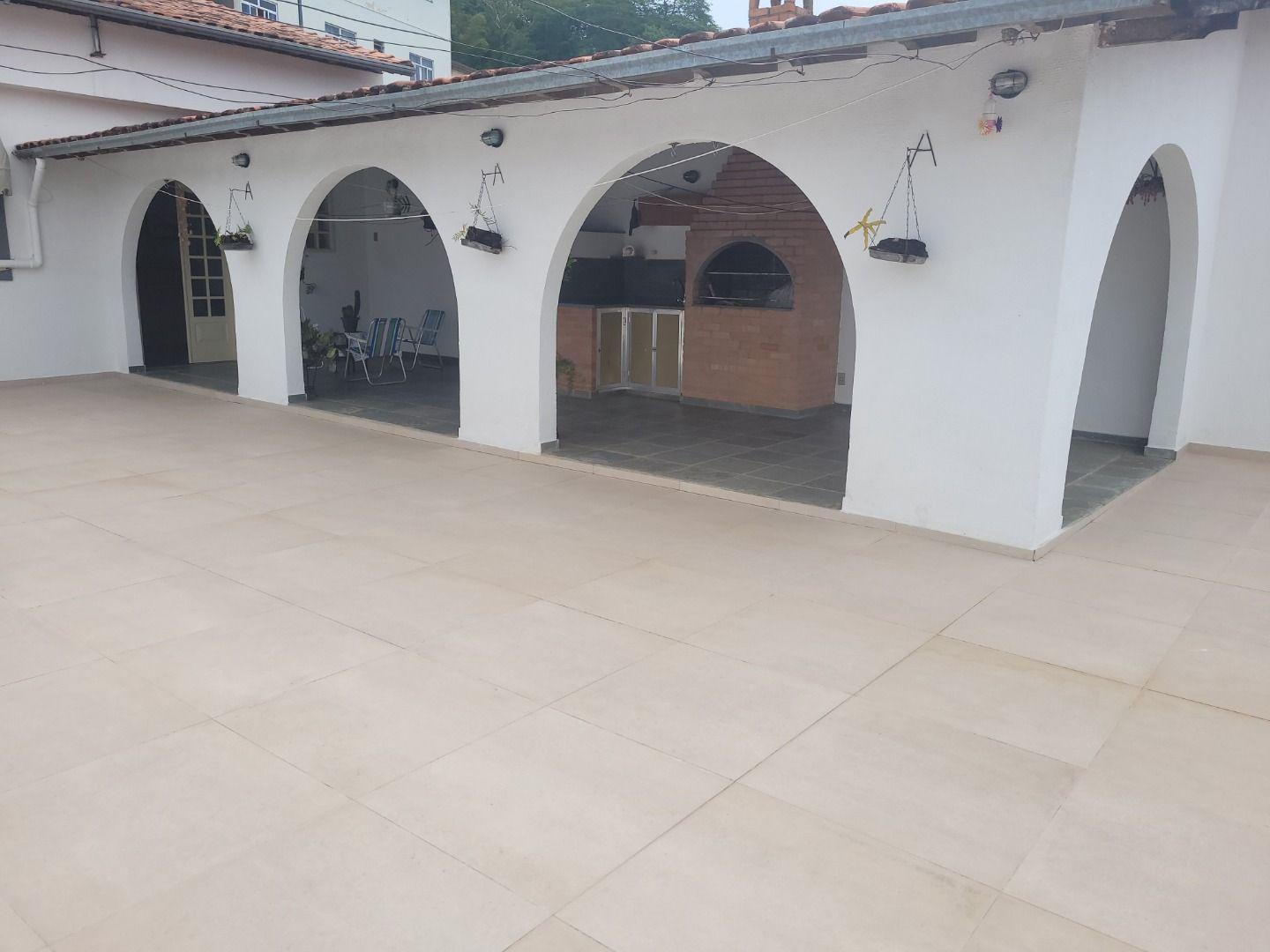 Casa de 5 quartos, 437m² no bairro Vila Ozanan, em Juiz de Fora | Eu Corretor