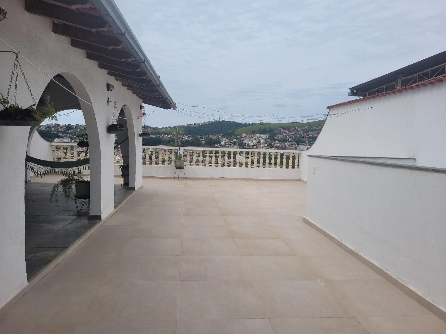 Casa de 5 quartos, 437m² no bairro Vila Ozanan, em Juiz de Fora | Eu Corretor