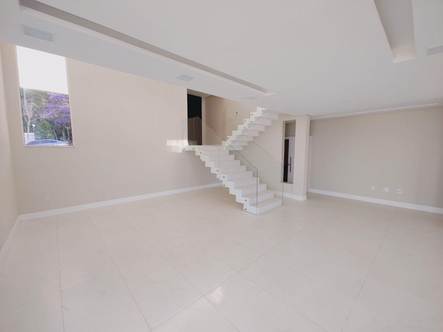 Casa de 4 quartos, 498m² no bairro Spina Ville II, em Juiz de Fora | Eu Corretor