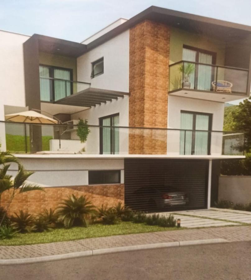 Casa de 4 quartos, 353m² no bairro Parque Guadalajara, em Juiz de Fora | Eu Corretor