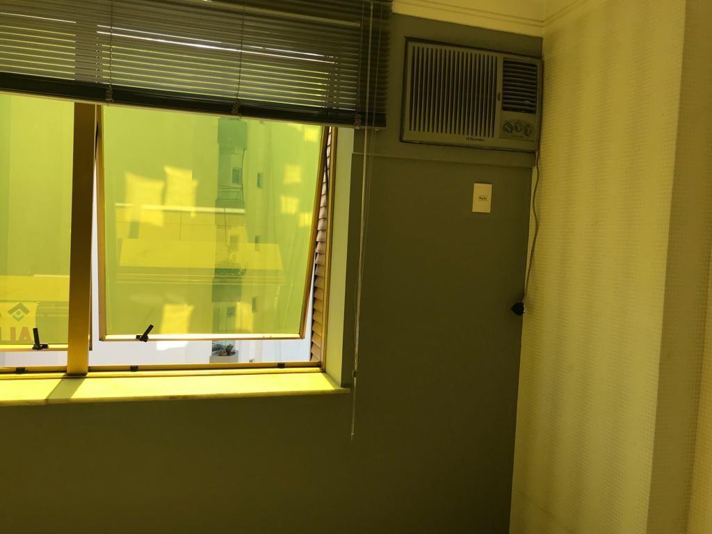 Sala Comercial de 30m² no bairro Centro, em Juiz de Fora | Eu Corretor