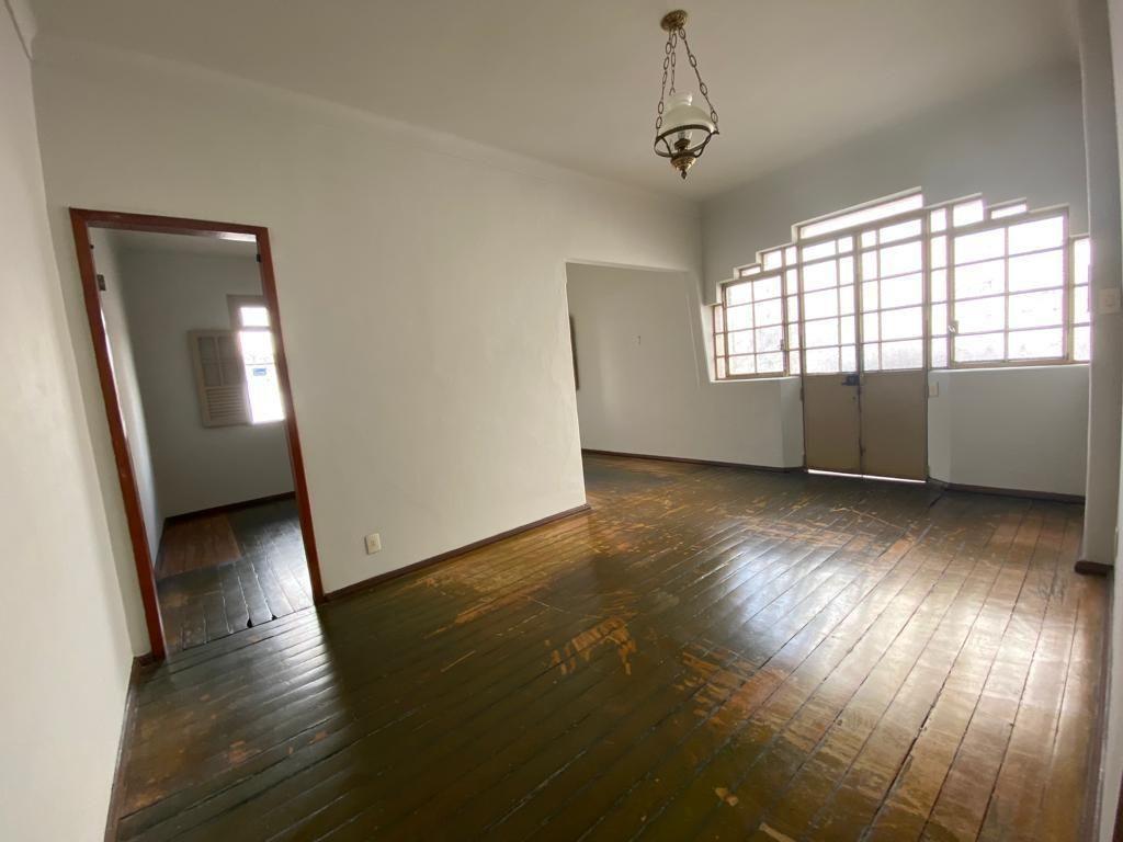 Casa de 6 quartos, 210m² no bairro Centro, em Juiz de Fora | Eu Corretor