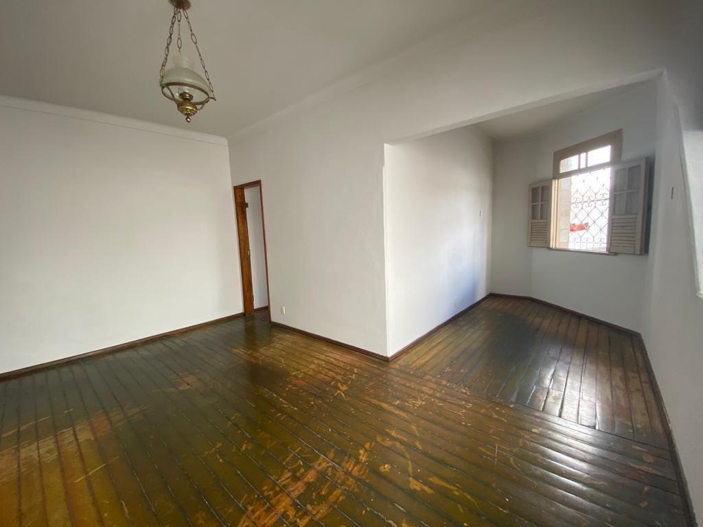 Casa de 6 quartos, 210m² no bairro Centro, em Juiz de Fora | Eu Corretor