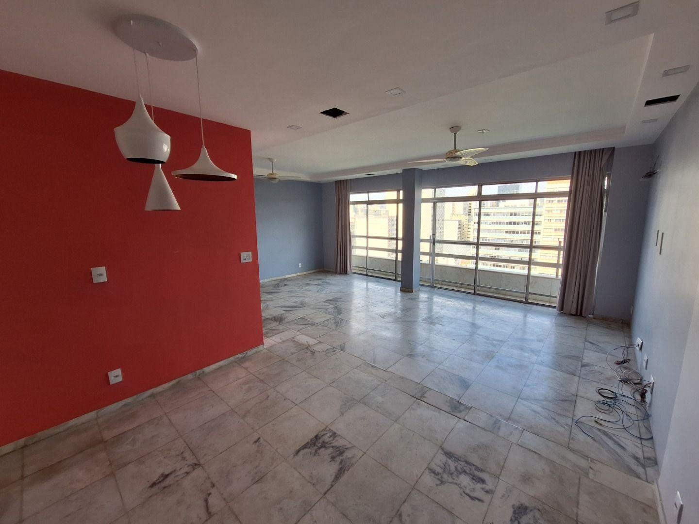 Apartamento de 4 quartos, 226m² no bairro Centro, em Juiz de Fora | Eu Corretor
