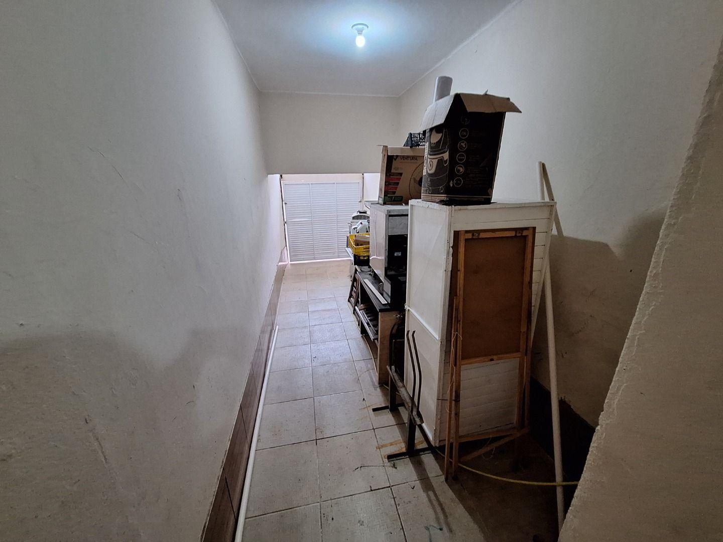 Casa, 5 quartos, 277 m² - Foto 9