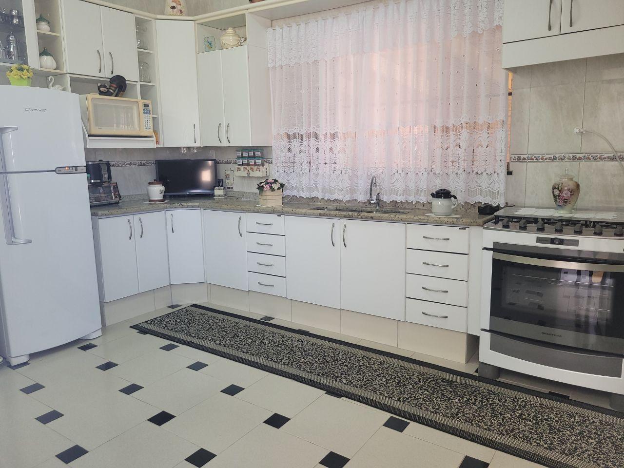 Casa, 4 quartos, 235 m² - Foto 9