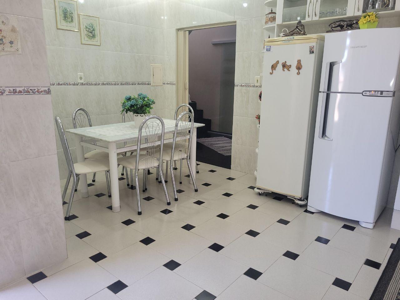 Casa, 4 quartos, 235 m² - Foto 11