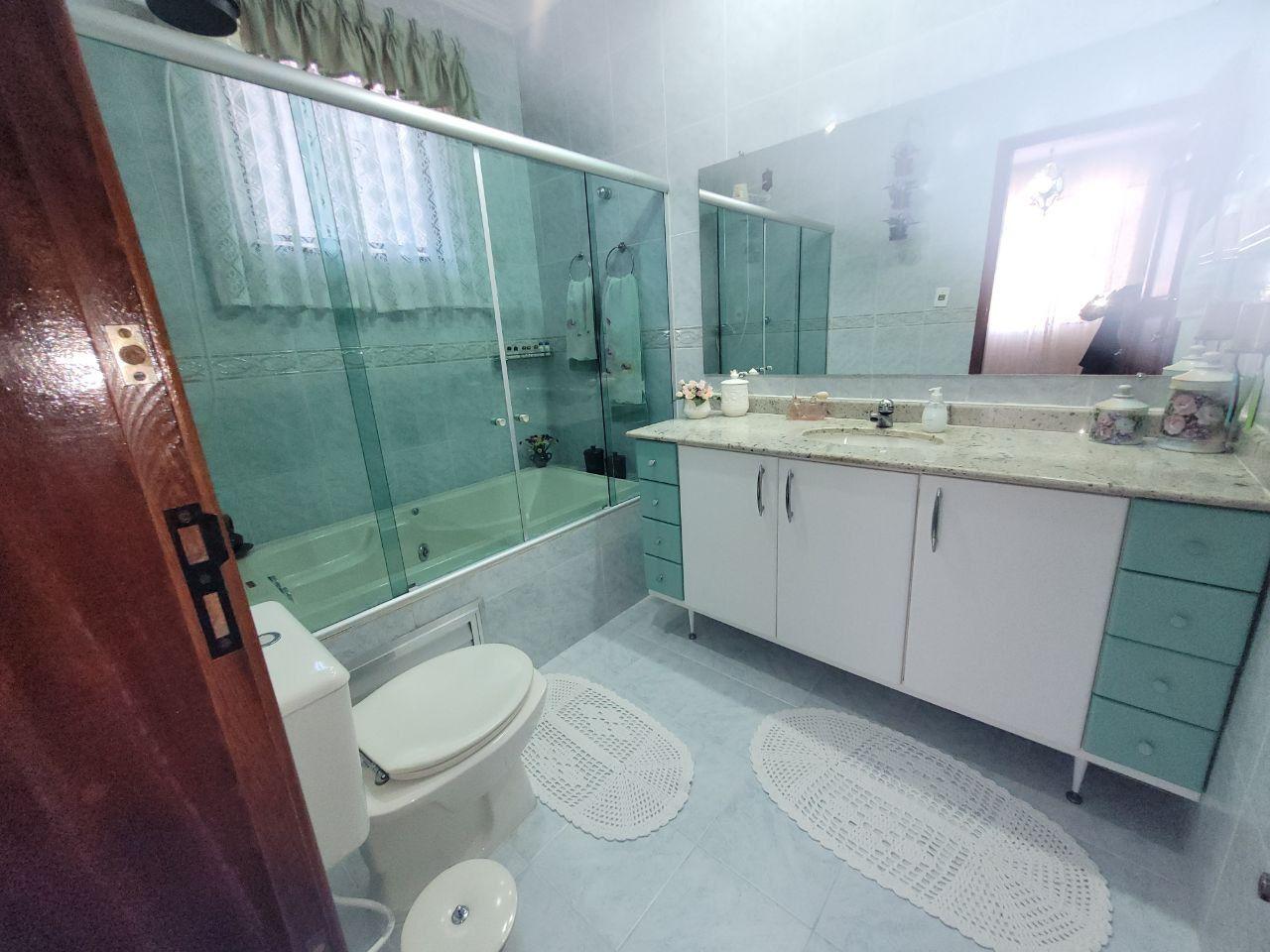 Casa, 4 quartos, 235 m² - Foto 29