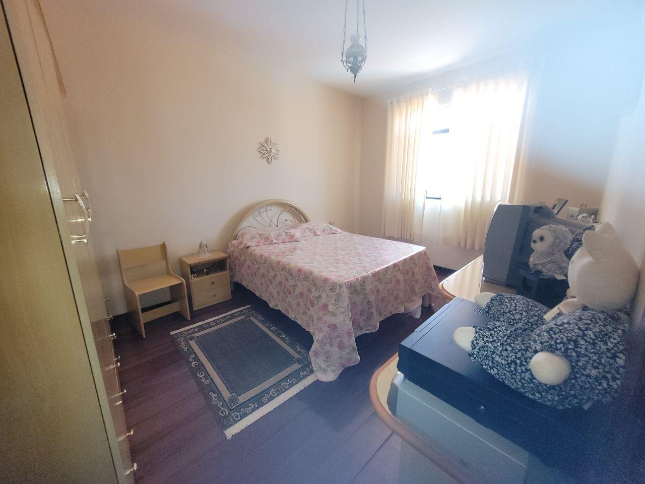 Casa, 4 quartos, 235 m² - Foto 31