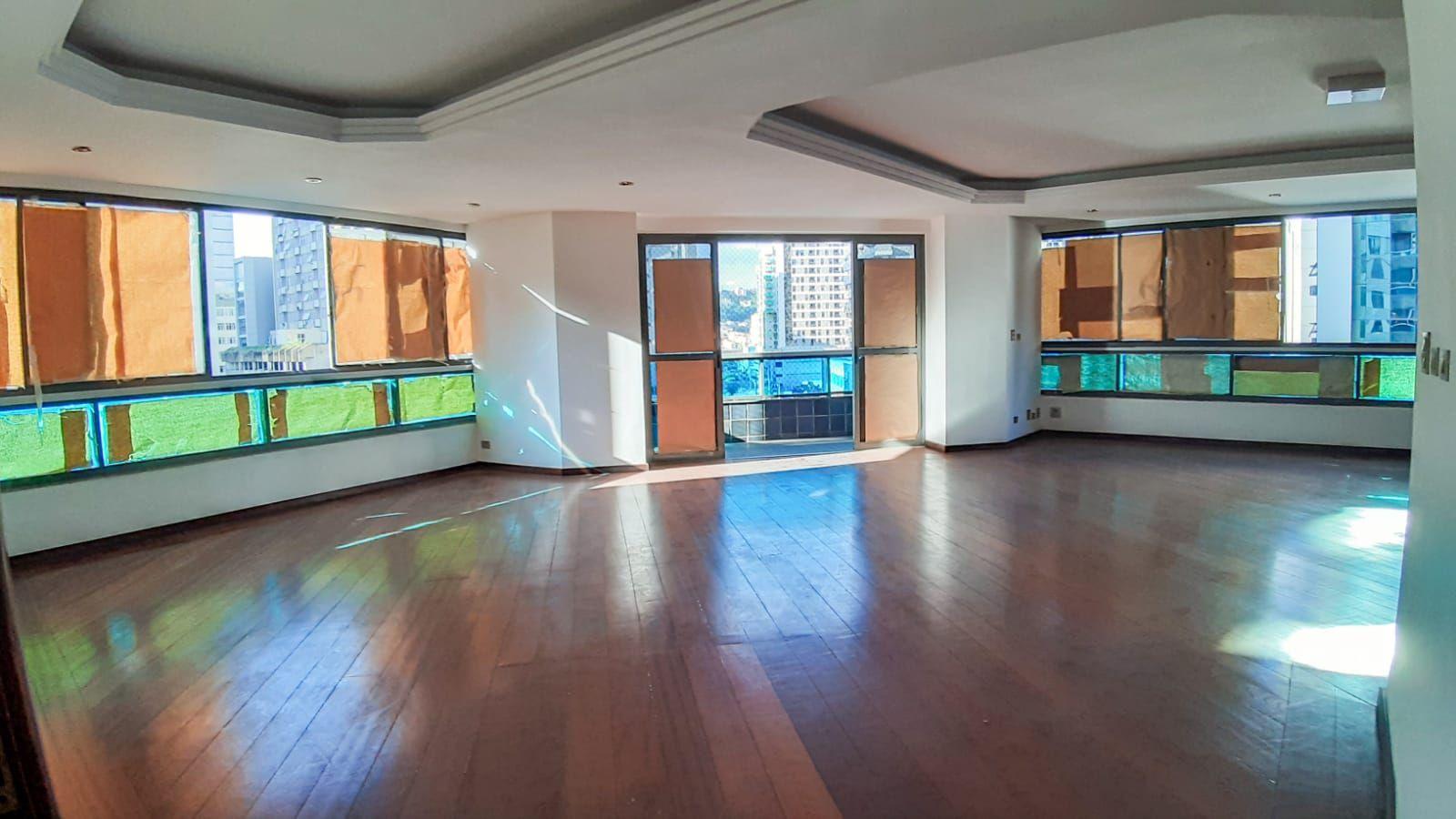 Apartamento de 5 quartos, 313m² no bairro Centro, em Juiz de Fora | Eu Corretor