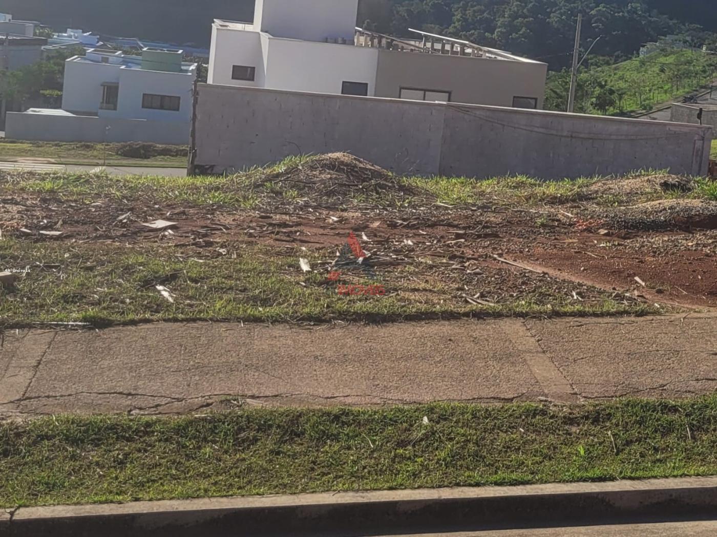 Terreno, 304 m² - Foto 1